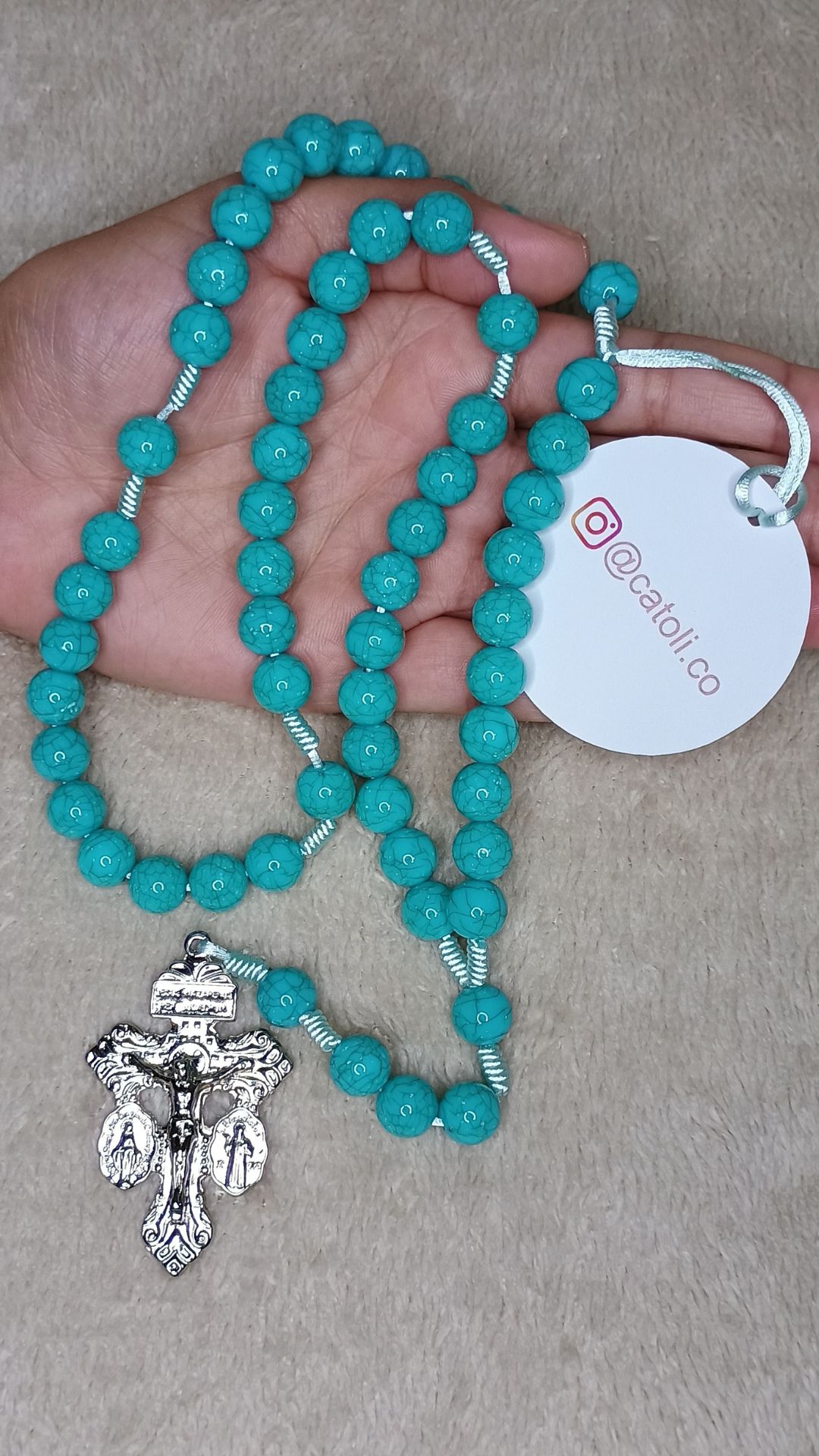 Terço em Resina Howlita Turquesa 10mm