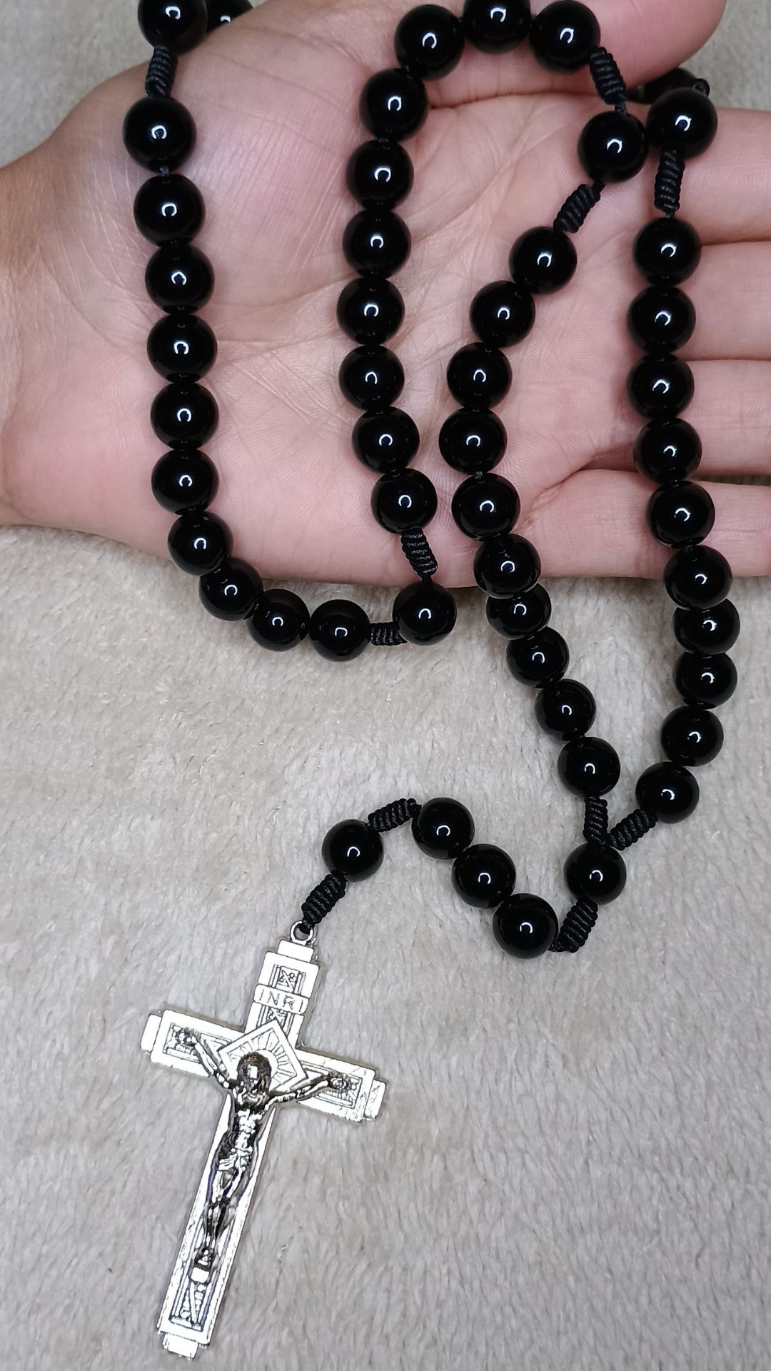 Terço em Resina Preta 10mm